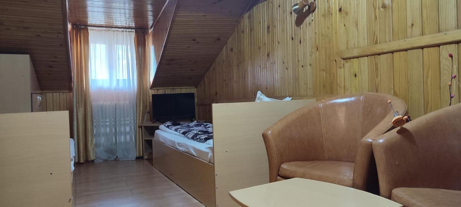 Pensiunea Fara Nume Busteni Luaran gambar
